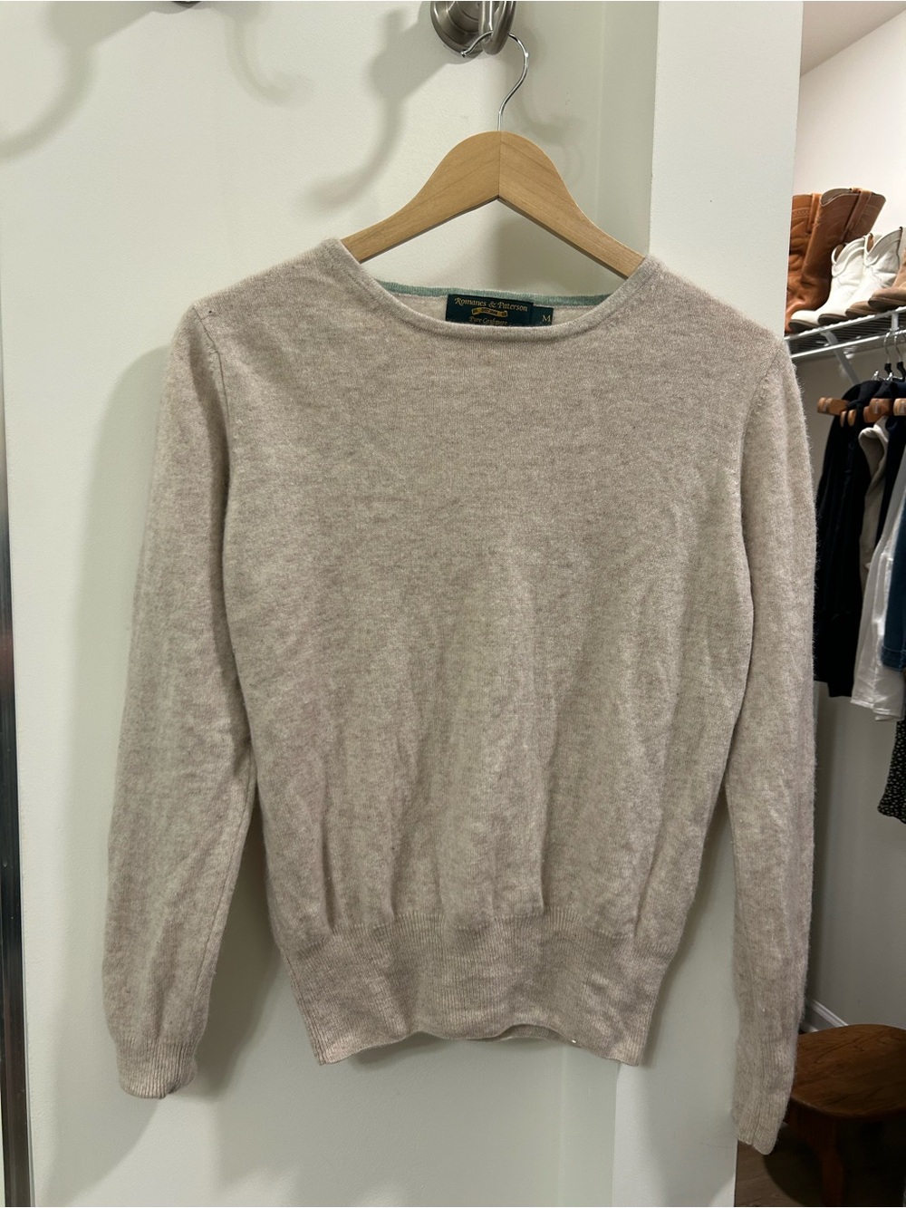 100% Cashmere Lightweight Crewneck Sweater - Beige